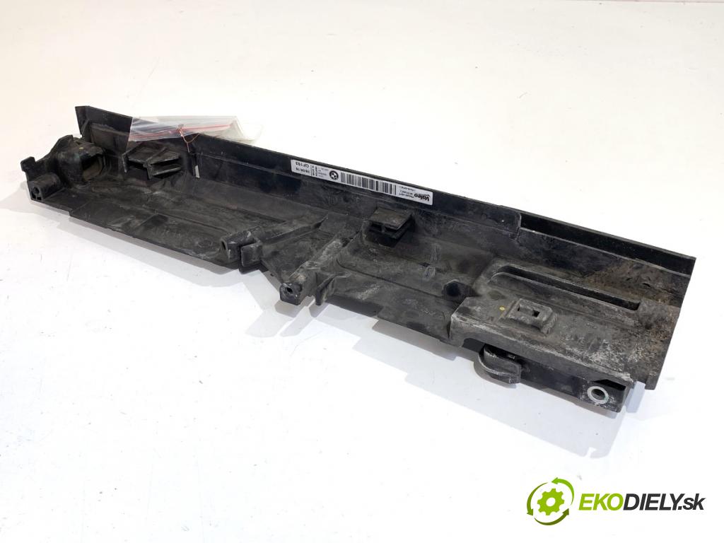 BMW F30 sedan 2016 140 kW 320 d xDrive 1995 uchycení chladiče levé 7600536