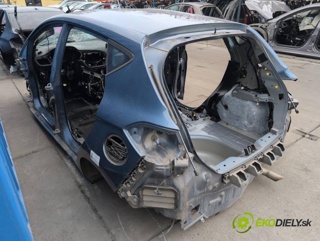FORD FIESTA MK8 liftback 2021 55 kW 1.1 Ti-VCT 1084 karoséria ČTVRŤÁK: Blatník prah strecha PODŁUŻNICA
