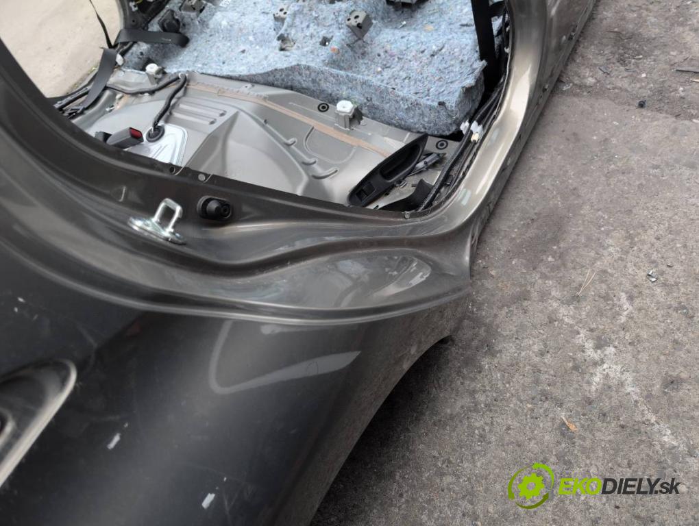 TOYOTA YARIS IV liftback 2022 92 kW 1.5 (MXPA11) 1490 karoséria ČTVRŤÁK: Blatník prah strecha PODŁUŻNICA