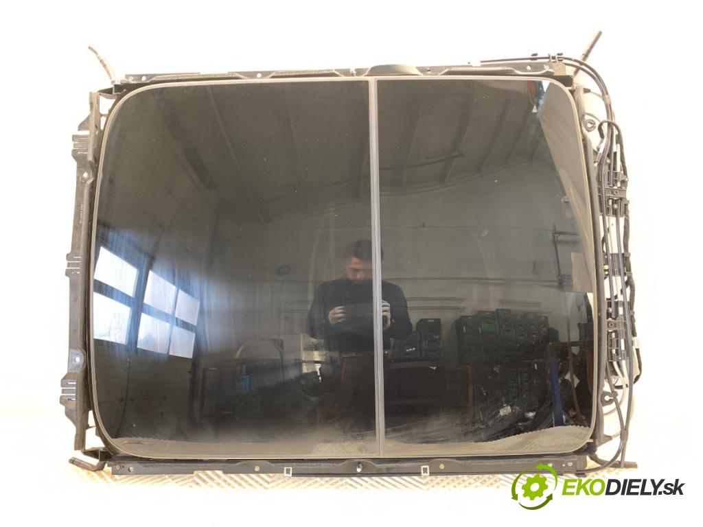 FORD KUGA II SUV 2014 120 kW 2.0 TDCi 4x4 1997 strešné okno CV5478502B98