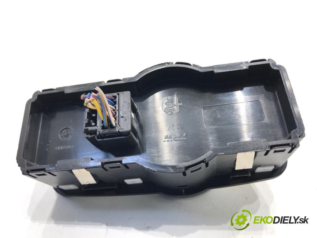 ALFA ROMEO STELVIO SUV 2019 206 kW 2.0 (949AXA2A) 1995 Spínač svetiel 01561323270