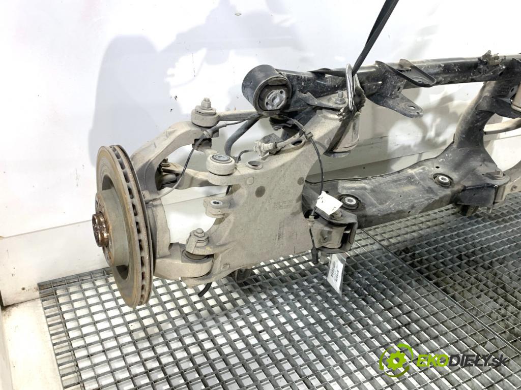 ALFA ROMEO STELVIO SUV 2019 206 kW 2.0 (949AXA2A) 1995 Výstuha zad