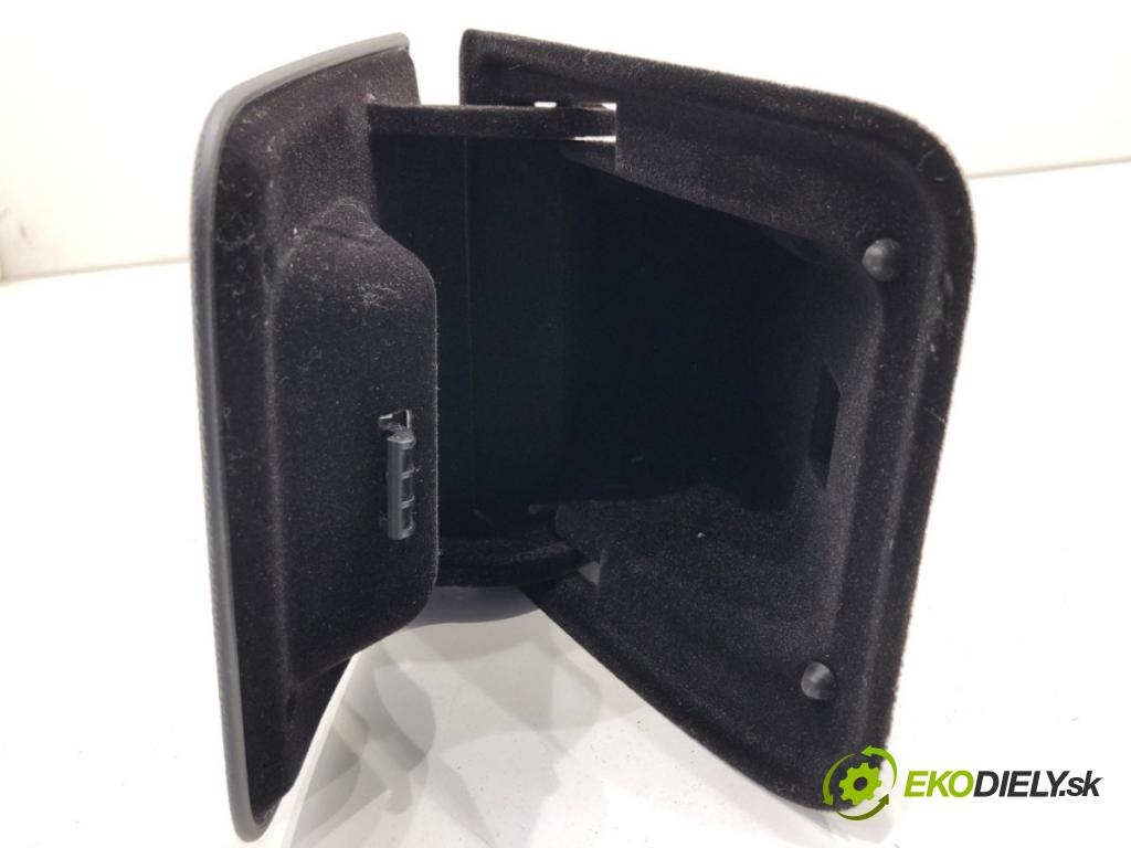 ALFA ROMEO STELVIO SUV 2019 206 kW 2.0 (949AXA2A) 1995 přihrádka kastlík volantu