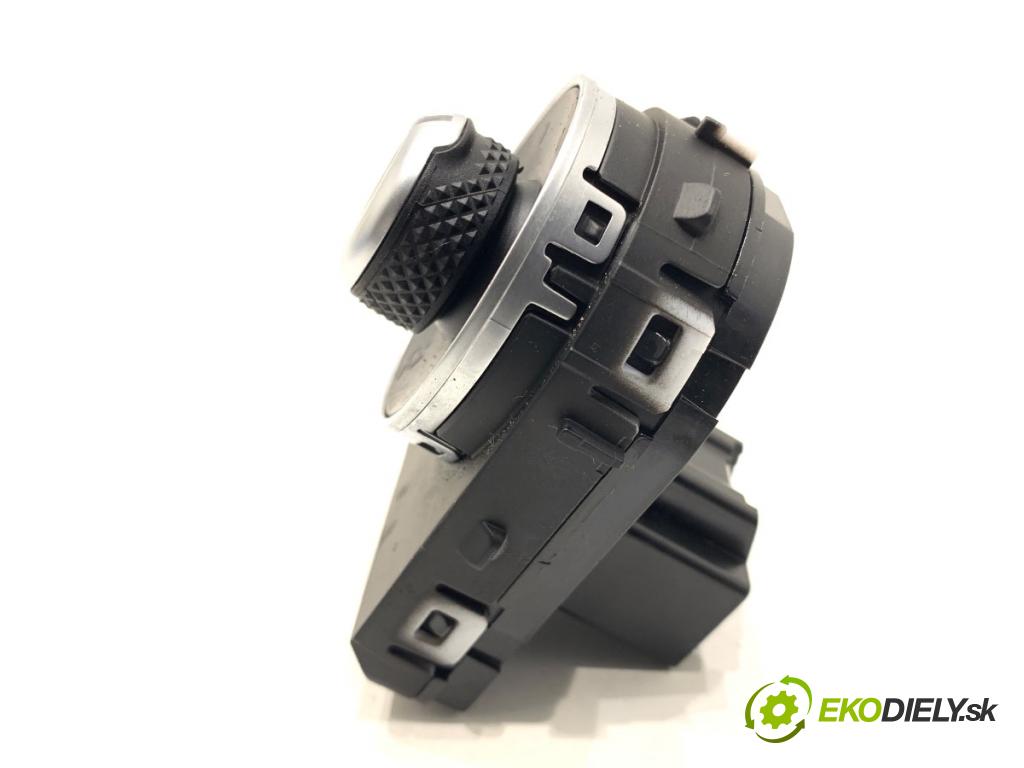 ALFA ROMEO STELVIO SUV 2019 206 kW 2.0 (949AXA2A) 1995 Prepínač nastavenia spätných zrkadiel 01561181990 (Prepínacie páčky pod volantom)