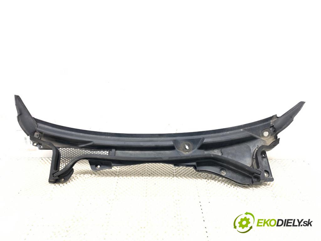 ALFA ROMEO STELVIO SUV 2019 206 kW 2.0 (949AXA2A) 1995 torpédo plast pod čelní okno 156134659 (Plast pod čelním sklem)