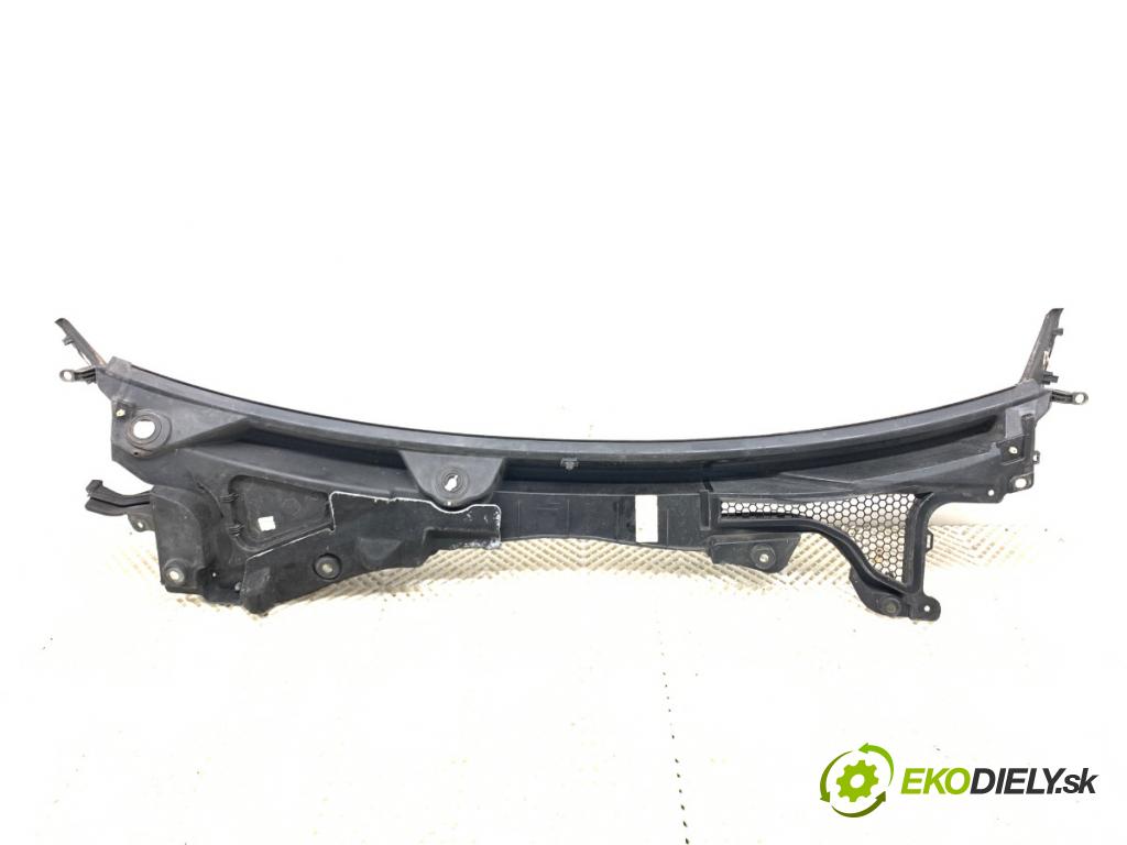 ALFA ROMEO STELVIO SUV 2019 206 kW 2.0 (949AXA2A) 1995 Torpédo, plast pod čelné okno 156134659 (Torpédo (plast pod čelným sklom))