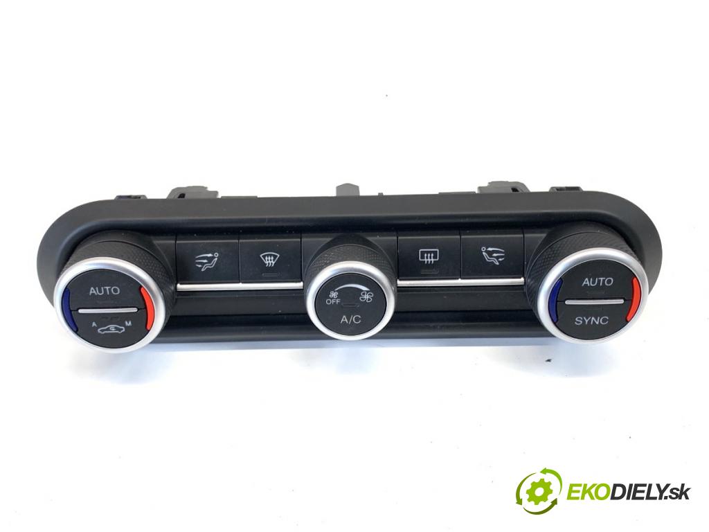 ALFA ROMEO STELVIO SUV 2019 206 kW 2.0 (949AXA2A) 1995 Panel ovládaní topení 01561461520 (Páčky pod volantem)