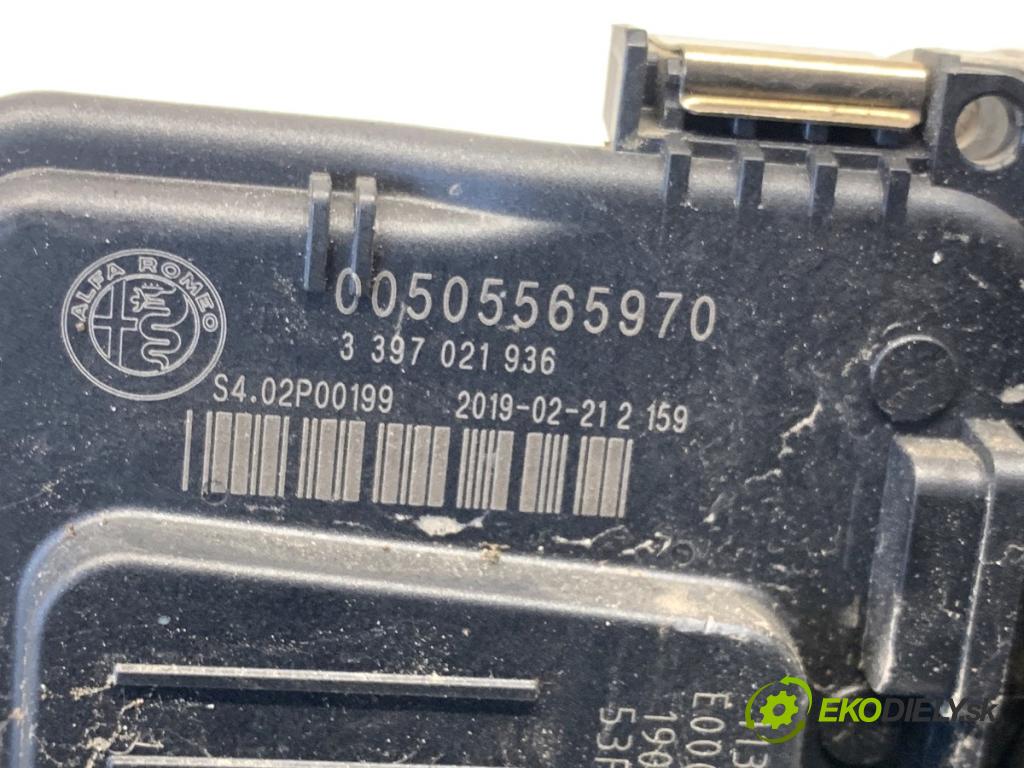 ALFA ROMEO STELVIO SUV 2019 206 kW 2.0 (949AXA2A) 1995 Mechanizmus stieračov predný 00505565970 (Motorček stieračov predný)