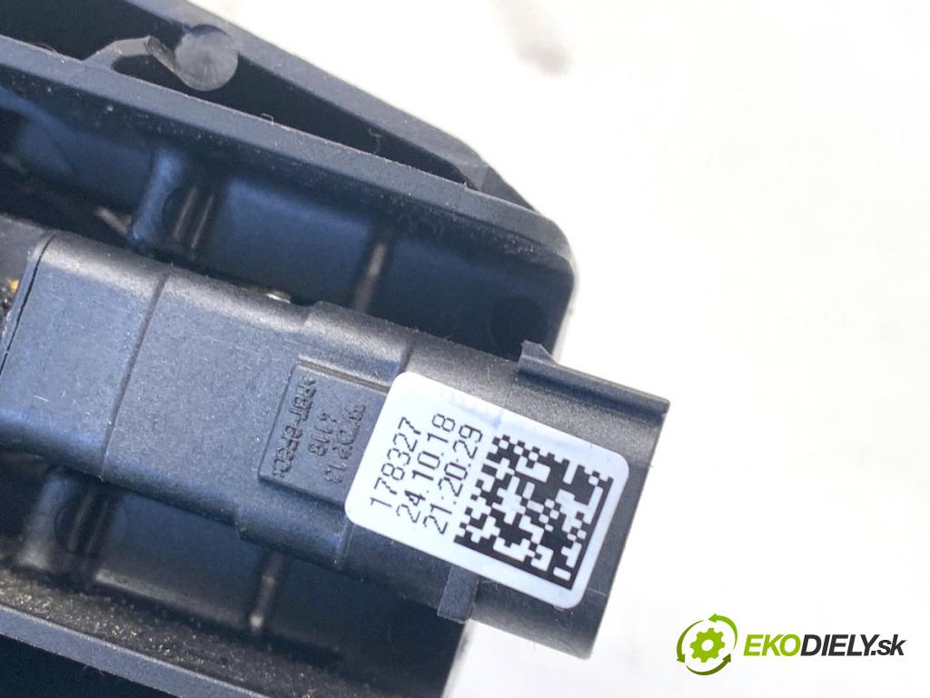 ALFA ROMEO STELVIO SUV 2019 206 kW 2.0 (949AXA2A) 1995 Kľučka vonkajšia ľavy predný