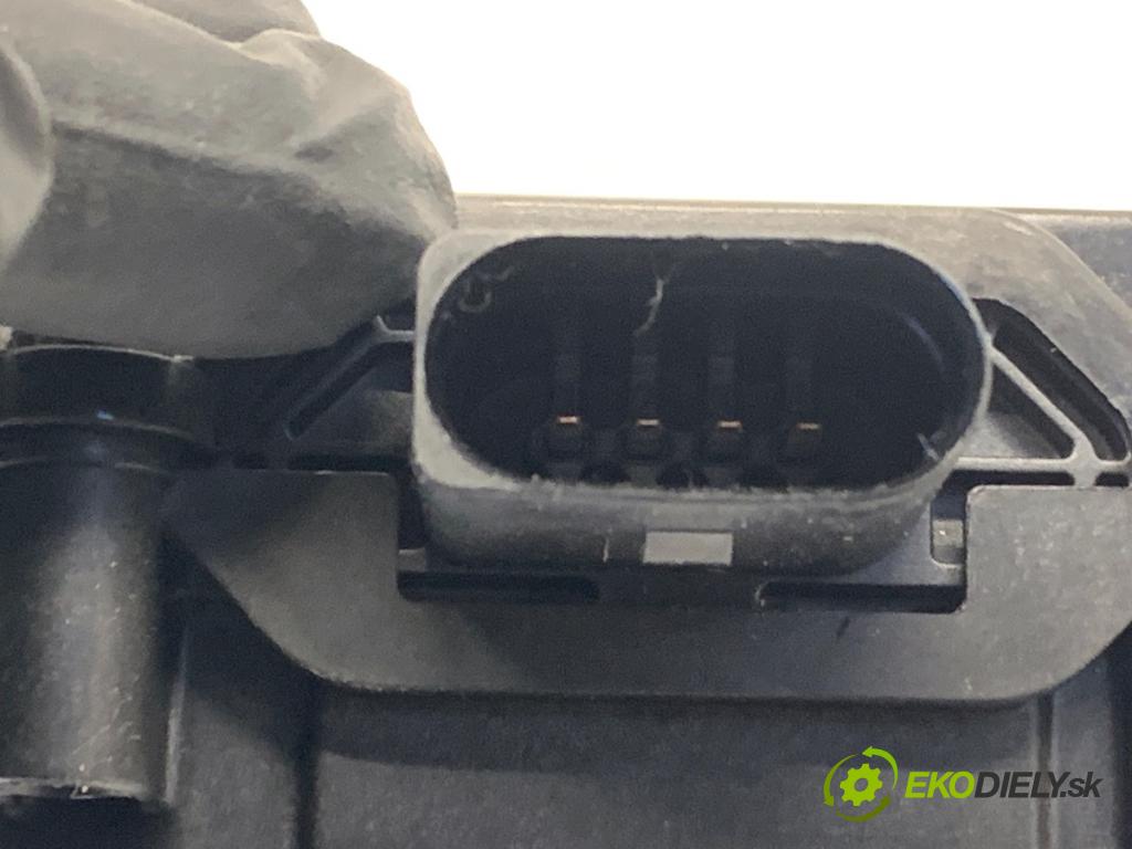 ALFA ROMEO STELVIO SUV 2019 206 kW 2.0 (949AXA2A) 1995 doťah dverí zad 6701065090