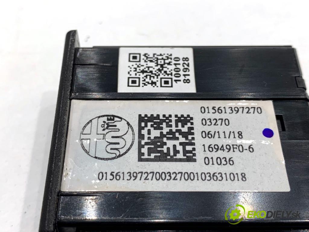 ALFA ROMEO STELVIO SUV 2019 206 kW 2.0 (949AXA2A) 1995 HNÍZDO: USB 01561397270
