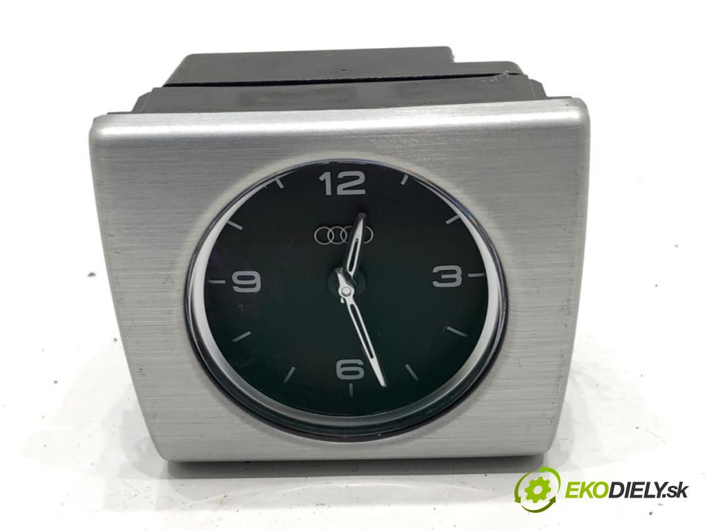 AUDI A8 D4 sedan 2015 368 kW 6.3 W12 quattro 6299 Displej 4H0919204Q (Prístrojová doska)