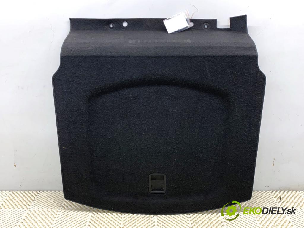 AUDI A8 D4 sedan 2015 368 kW 6.3 W12 quattro 6299 KRYTINA: kufra 4H0863463J