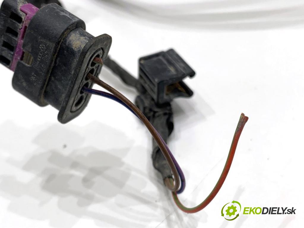 AUDI A8 D4 sedan 2015 368 kW 6.3 W12 quattro 6299 Káblovačka PDC zad