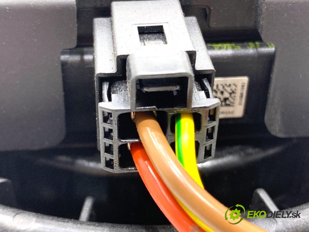 AUDI A8 D4 sedan 2015 368 kW 6.3 W12 quattro 6299 ventilátor kúrenia 4H1820021B