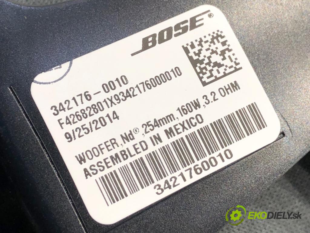 AUDI A8 D4 sedan 2015 368 kW 6.3 W12 quattro 6299 subwoofer 342176-0010 (Audio zařízení)