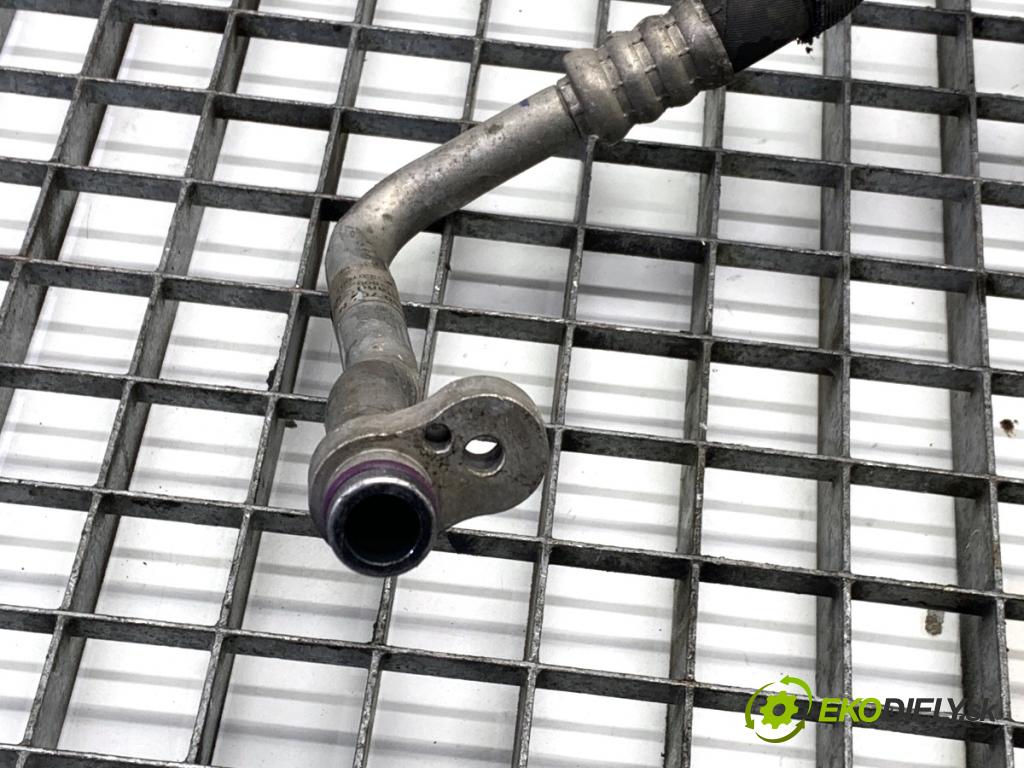 AUDI A8 D4 sedan 2015 368 kW 6.3 W12 quattro 6299 rúrka klimatizácie  (Rúrka klimatizácie)