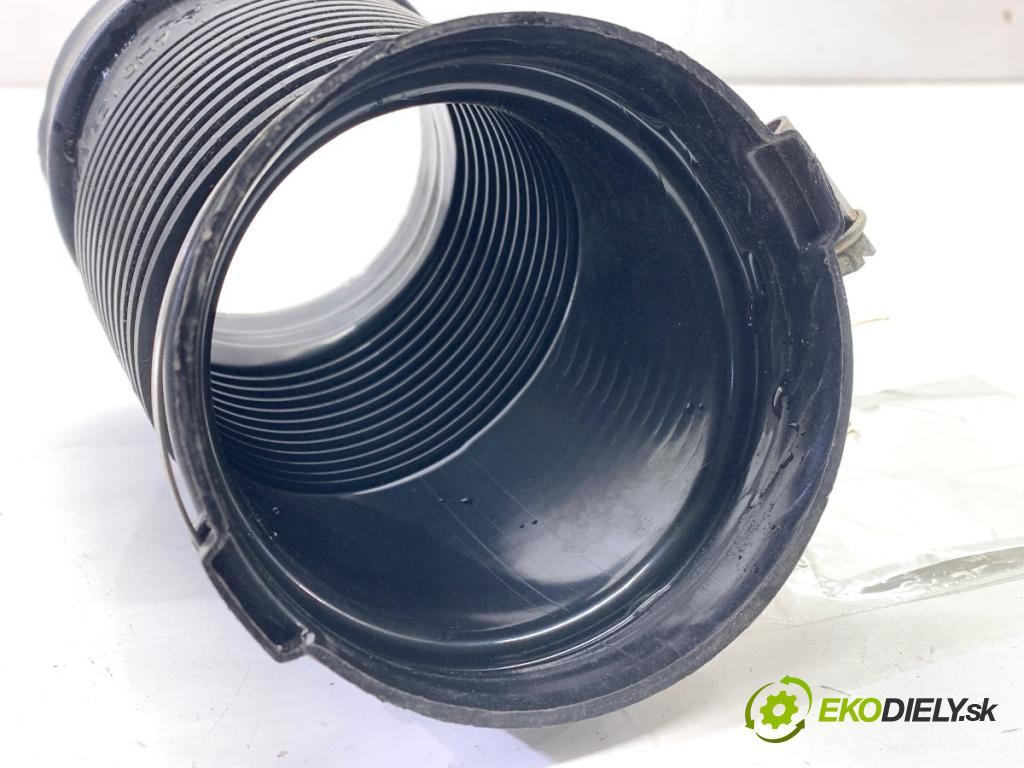 AUDI A8 D4 sedan 2015 368 kW 6.3 W12 quattro 6299 Rúra vzduchu 4H0129615A