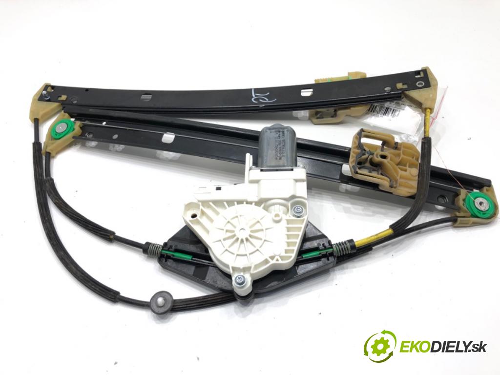 AUDI A8 D4 sedan 2015 368 kW 6.3 W12 quattro 6299 mechanismus okna pravý zadní část 4H0839462C