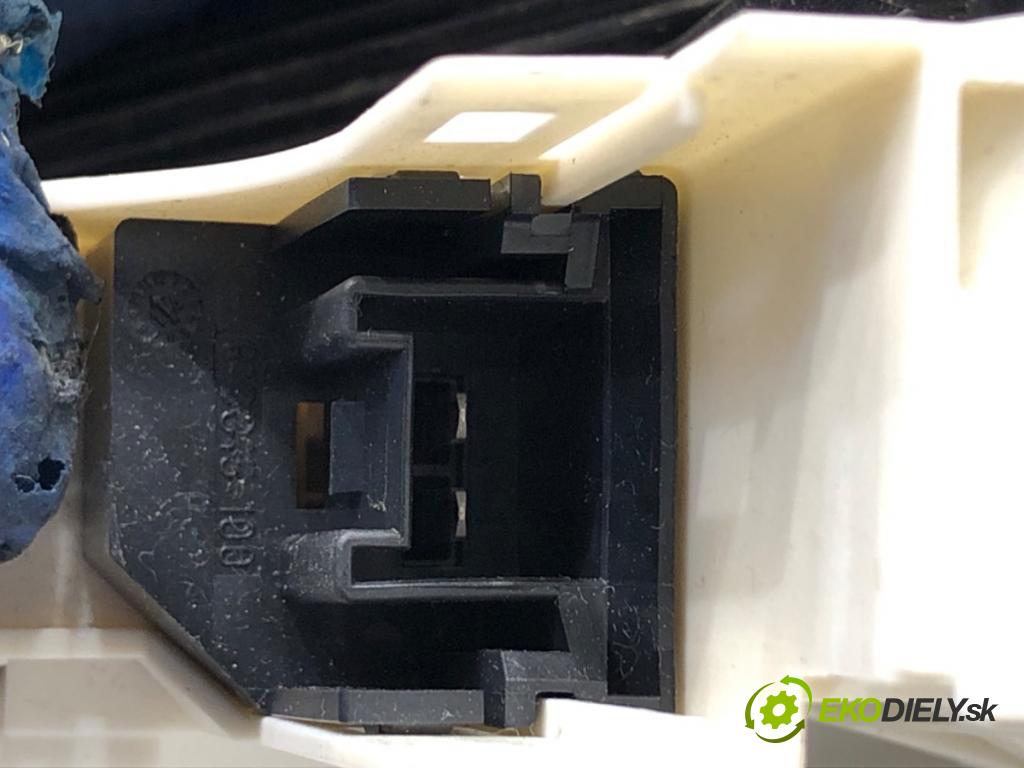 AUDI A8 D4 sedan 2015 368 kW 6.3 W12 quattro 6299 Mechanizmus okna ľavy zad 4H0839461C