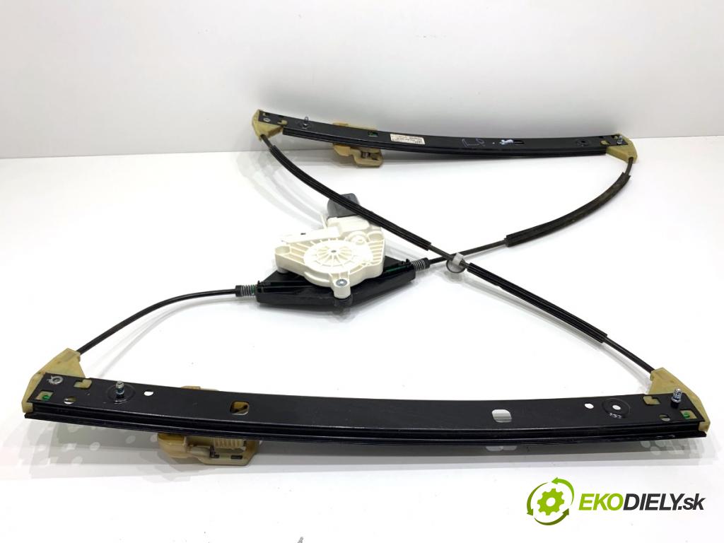 AUDI A8 D4 sedan 2015 368 kW 6.3 W12 quattro 6299 mechanismus okna levý přední část 4H0837461B