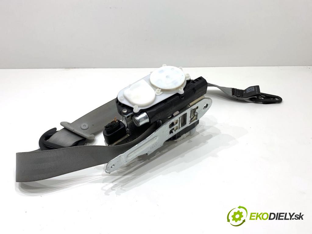 AUDI A8 D4 sedan 2015 368 kW 6.3 W12 quattro 6299 Držiak BEZPEČNOSŤ pravy predný