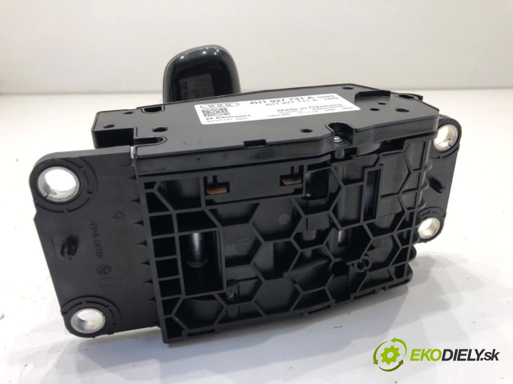 AUDI A8 D4 sedan 2015 368 kW 6.3 W12 quattro 6299 Kulisa 4H1927731A (Rýchlostná páka (kulisa))