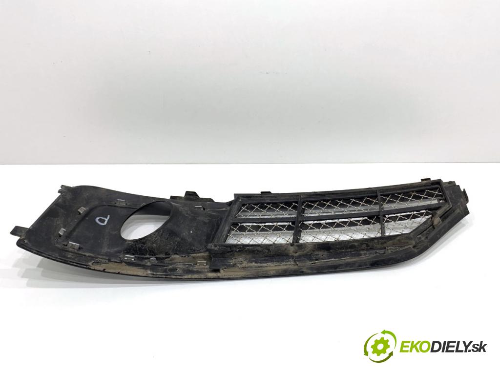 AUDI A8 D4 sedan 2015 368 kW 6.3 W12 quattro 6299 Mriežky nárazníka pravy predný 4H0807680T