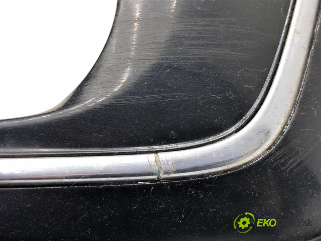 AUDI A8 D4 sedan 2015 368 kW 6.3 W12 quattro 6299 Mriežky nárazníka ľavy predný