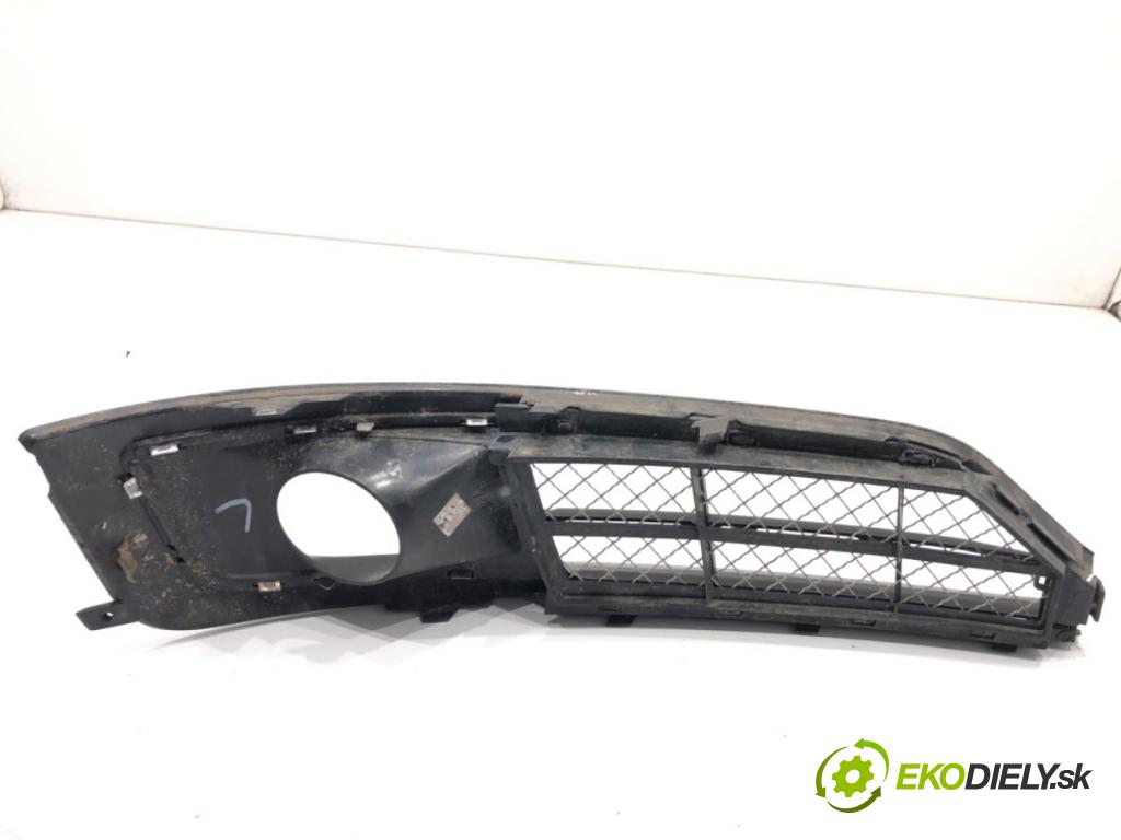 AUDI A8 D4 sedan 2015 368 kW 6.3 W12 quattro 6299 Mriežky nárazníka ľavy predný