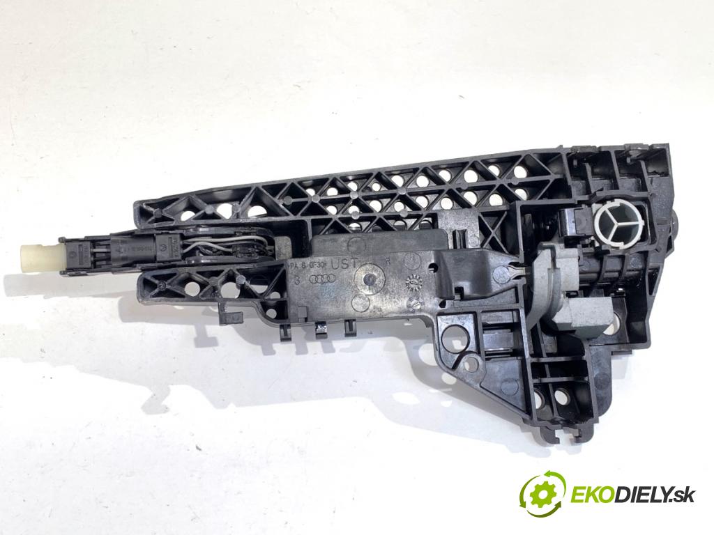 AUDI A8 D4 sedan 2015 368 kW 6.3 W12 quattro 6299 Kľučka vonkajšia pravy zad