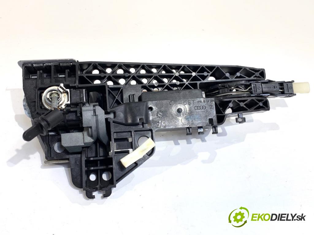 AUDI A8 D4 sedan 2015 368 kW 6.3 W12 quattro 6299 Kľučka vonkajšia ľavy predný