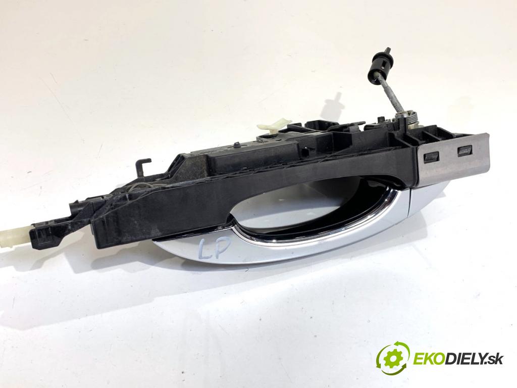 AUDI A8 D4 sedan 2015 368 kW 6.3 W12 quattro 6299 Kľučka vonkajšia ľavy predný