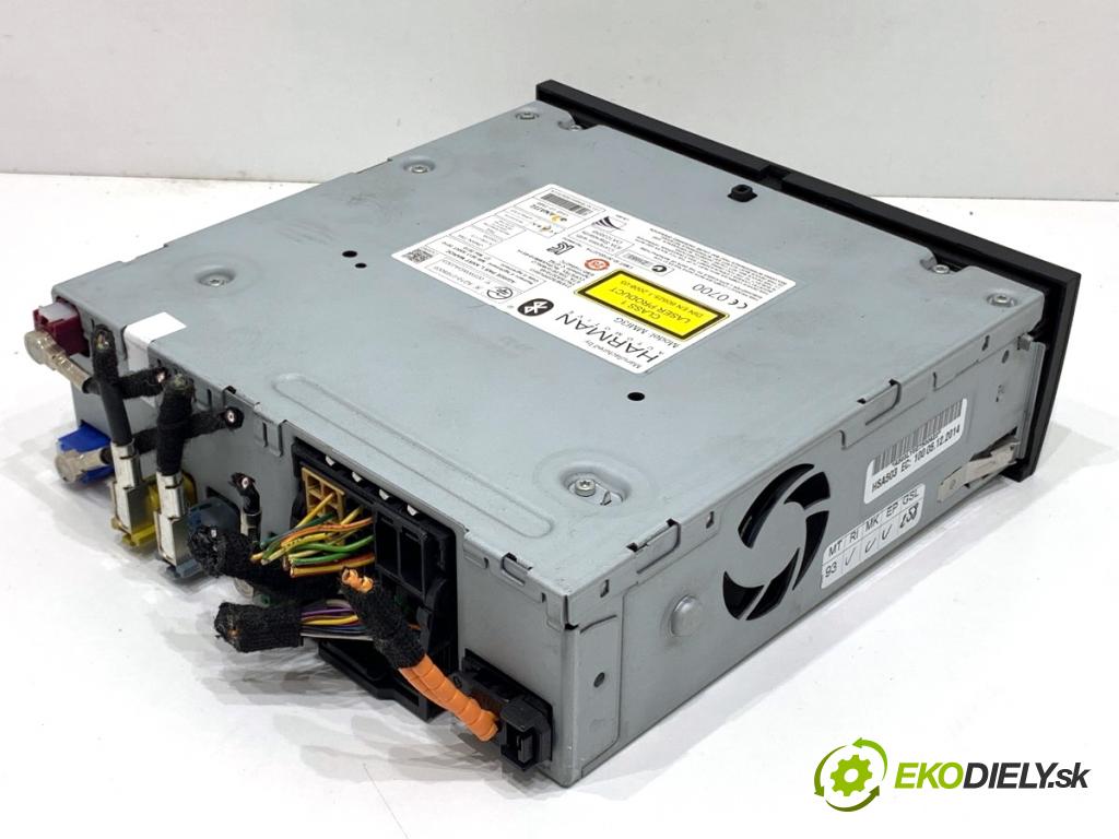 AUDI A8 D4 sedan 2015 368 kW 6.3 W12 quattro 6299 CZYTNIK navigace 4H0035746J (Elektrosoučásti ostatní)