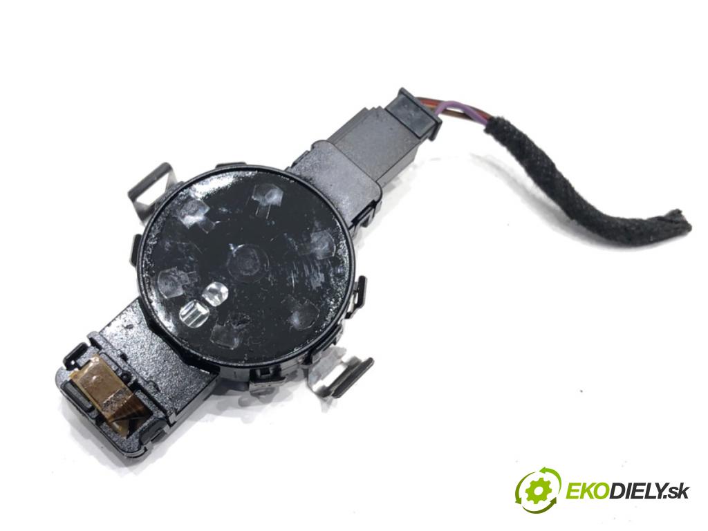 AUDI A8 D4 sedan 2015 368 kW 6.3 W12 quattro 6299 Snímač dažďa 8U0955559B (Snímač dažďa)