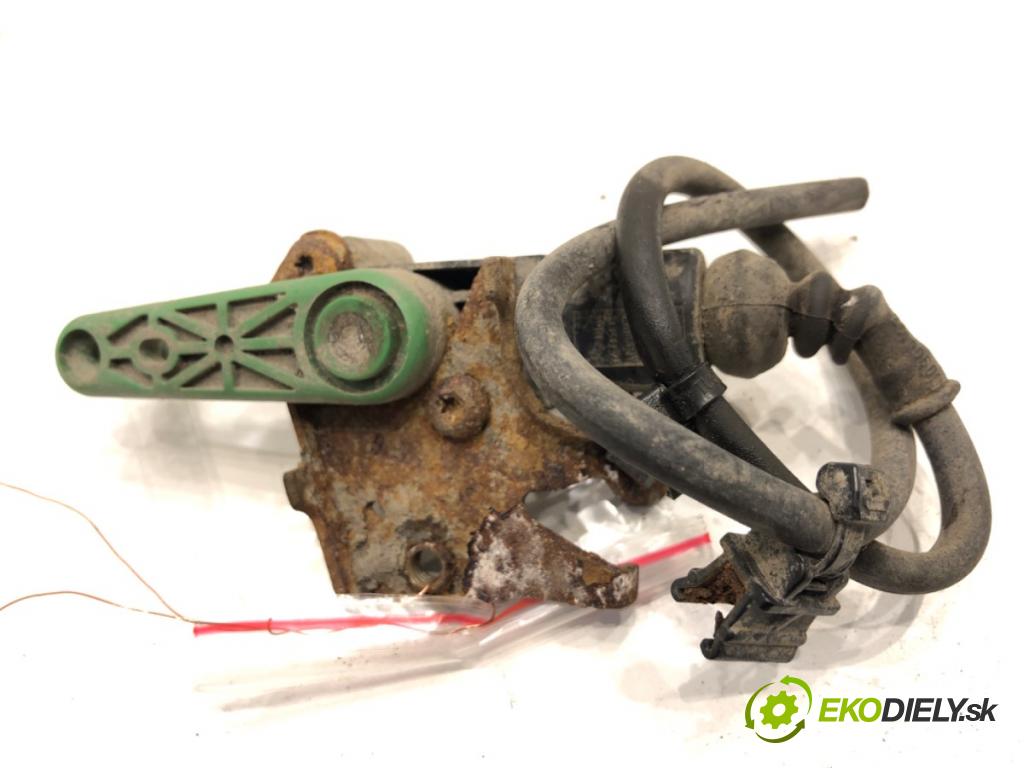 AUDI A8 D4 sedan 2015 368 kW 6.3 W12 quattro 6299 Snímač XENON predný ľavy 3C0907503