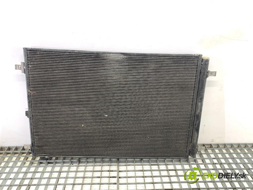 AUDI A8 D4 sedan 2015 368 kW 6.3 W12 quattro 6299 Chladič klimatizácie 4H0260401E (Chladič klimatizácie)