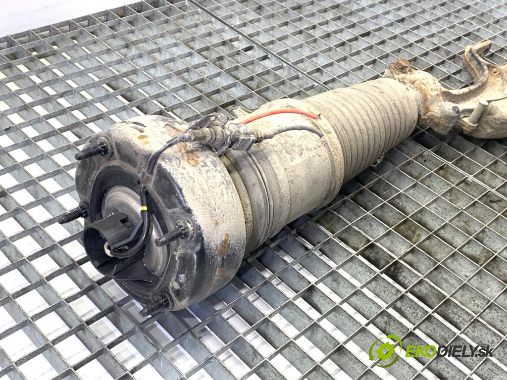 AUDI A8 D4 sedan 2015 368 kW 6.3 W12 quattro 6299 tlumič levý přední část 4H0616039AK