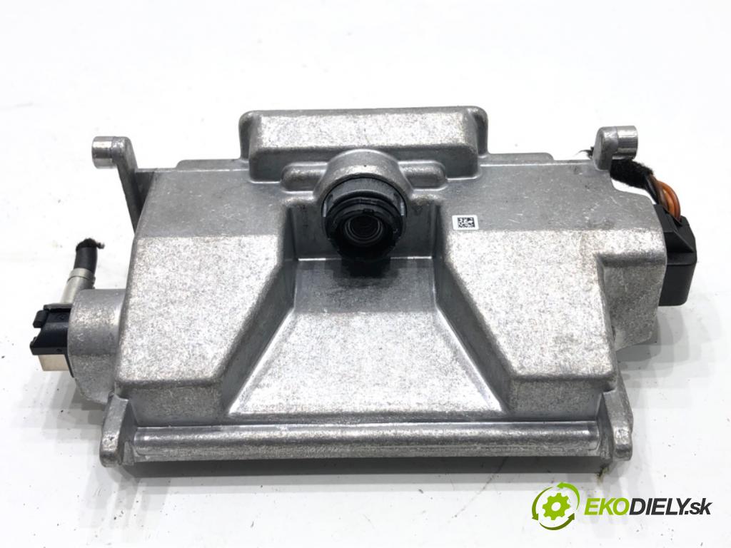 AUDI A8 D4 sedan 2015 368 kW 6.3 W12 quattro 6299 KAMERA okna prednej 4H0907217F