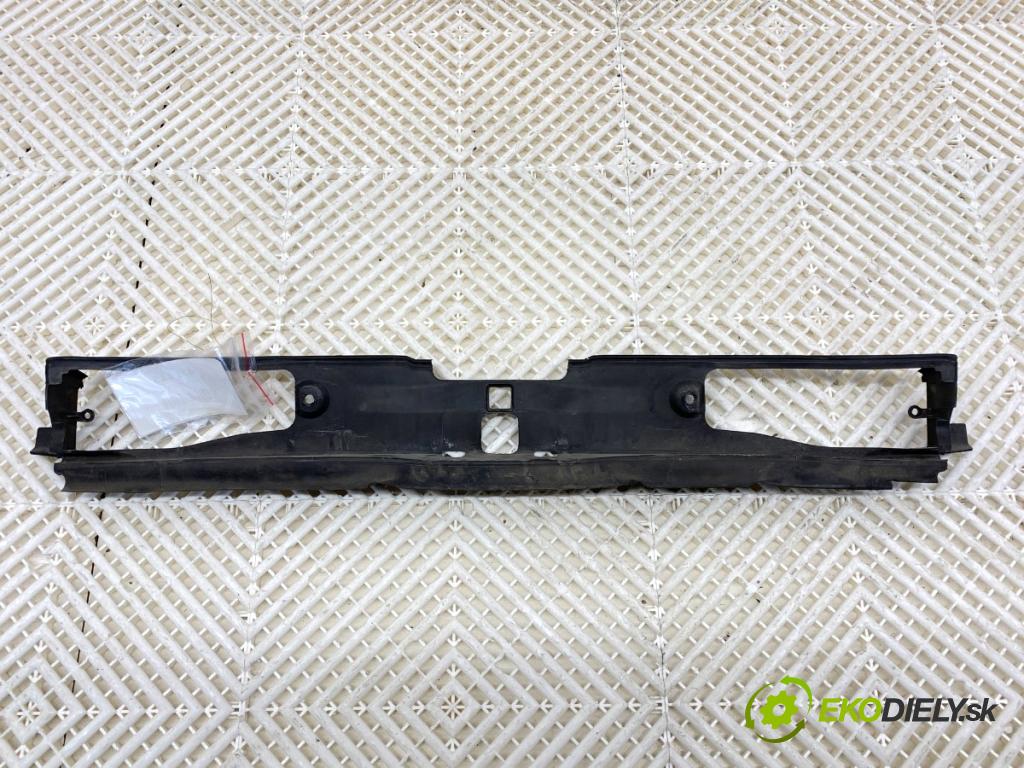 AUDI A8 D4 sedan 2015 368 kW 6.3 W12 quattro 6299 volant vzduchu 4H0121333C