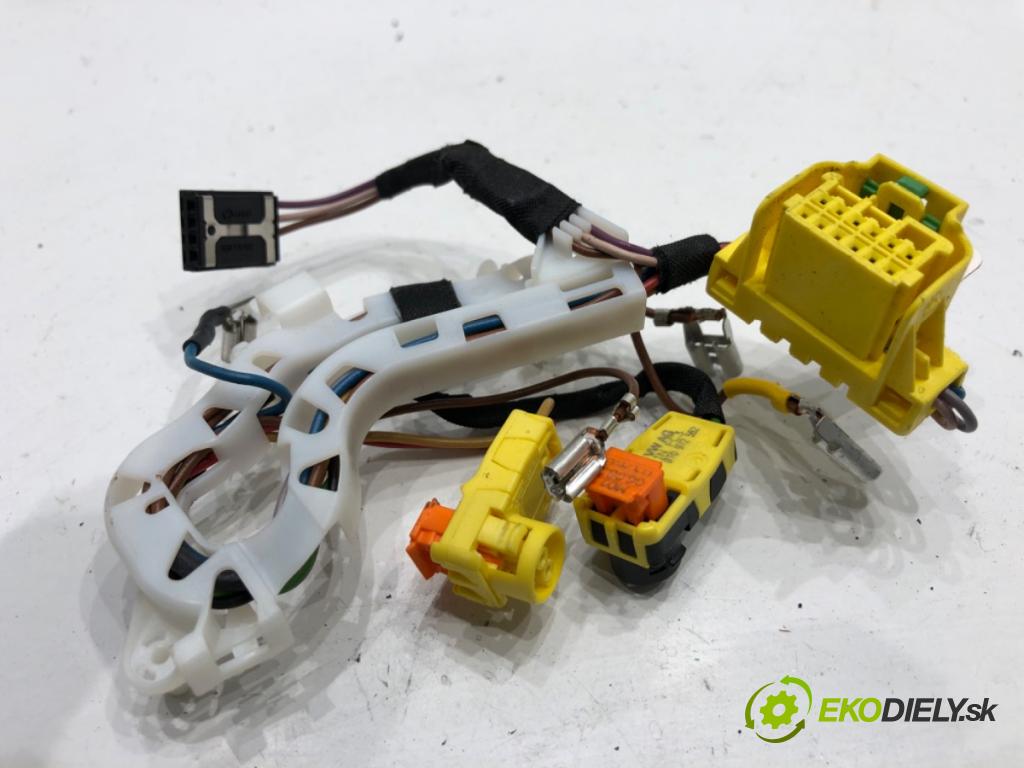 AUDI A8 D4 sedan 2015 368 kW 6.3 W12 quattro 6299 Káblovačka silentbloku airbag 4H0971589F