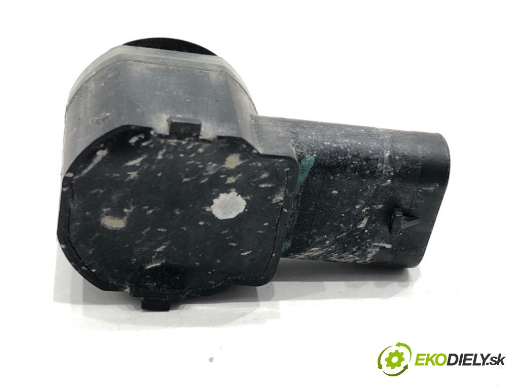 AUDI A8 D4 sedan 2015 368 kW 6.3 W12 quattro 6299 Snímač PDC 1S0919275C