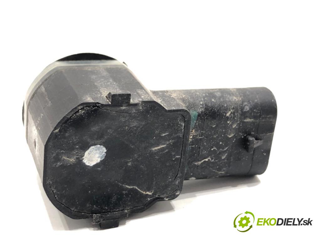 AUDI A8 D4 sedan 2015 368 kW 6.3 W12 quattro 6299 Snímač PDC 1S0919275C