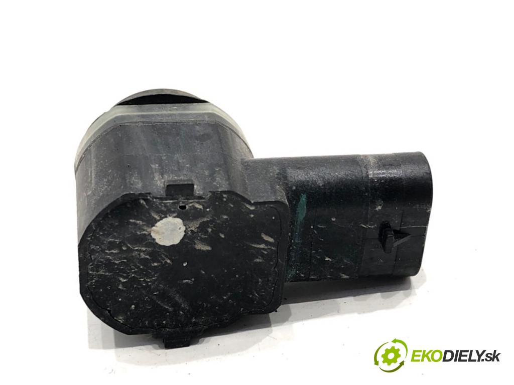 AUDI A8 D4 sedan 2015 368 kW 6.3 W12 quattro 6299 Snímač PDC 1S0919275C