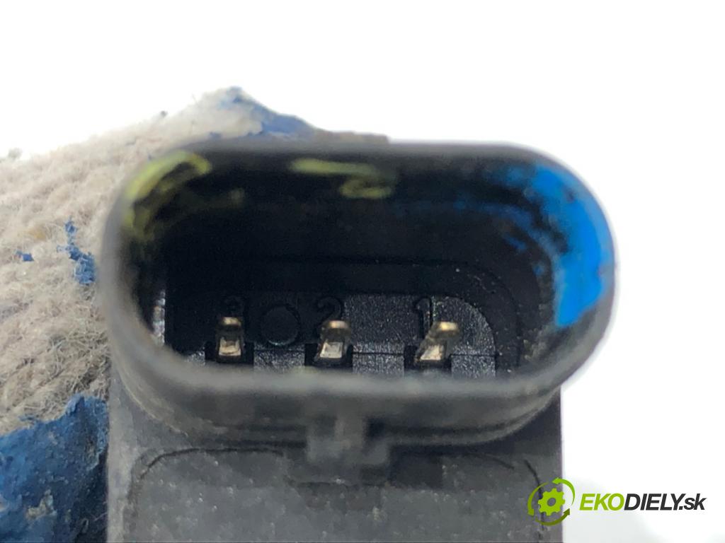 AUDI A8 D4 sedan 2015 368 kW 6.3 W12 quattro 6299 Snímač PDC 1S0919275D