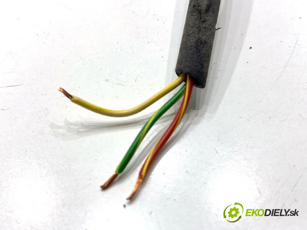 AUDI A8 D4 sedan 2015 368 kW 6.3 W12 quattro 6299 Snímač XENON pravy predný 3C0907503