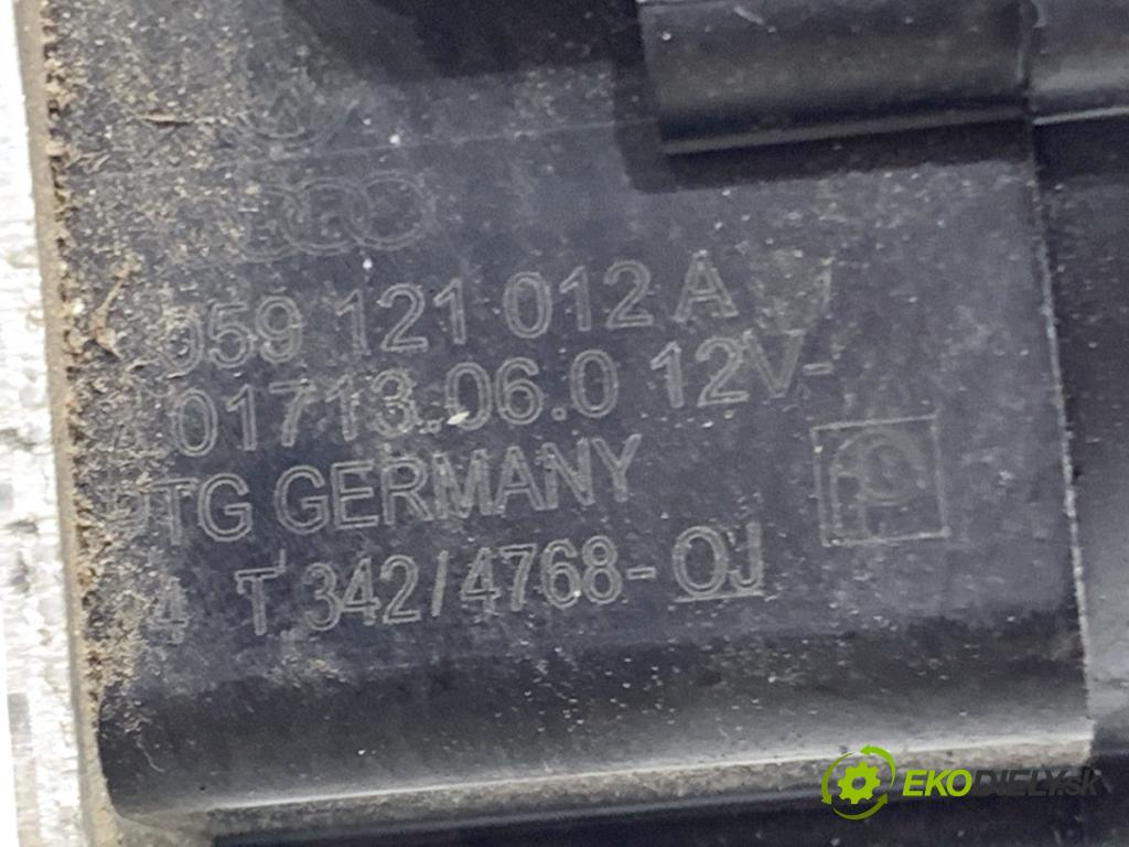 AUDI A8 D4 sedan 2015 368 kW 6.3 W12 quattro 6299 DALŠÍ: Pumpa vody 059121012A (Vodná pumpa)