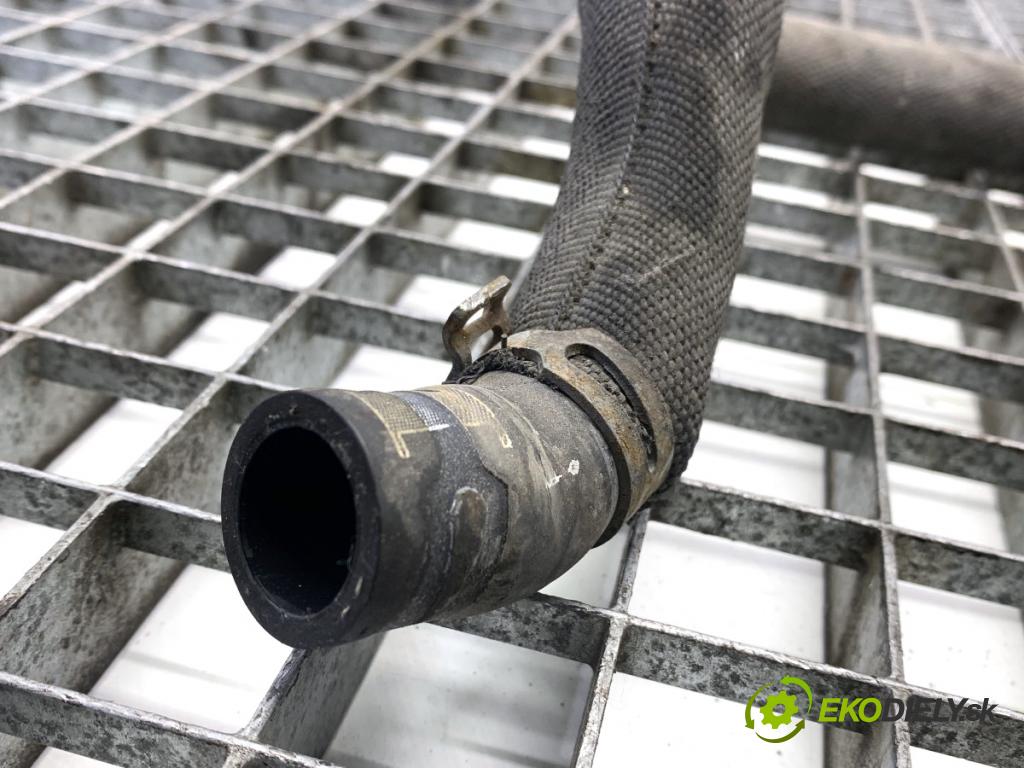 AUDI A8 D4 sedan 2015 368 kW 6.3 W12 quattro 6299 Rúra vody 4H0121030E 4H0121130H