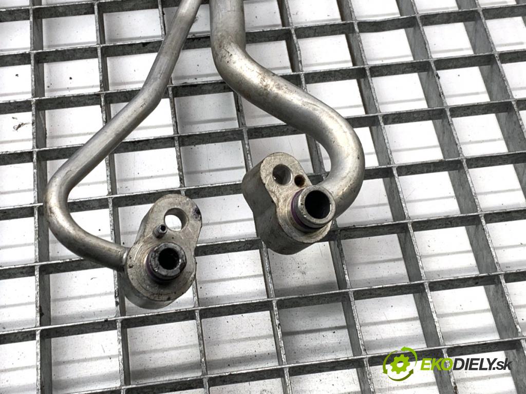 AUDI A8 D4 sedan 2015 368 kW 6.3 W12 quattro 6299 rúrka klimatizácie 4H0260712H (Rúrka klimatizácie)