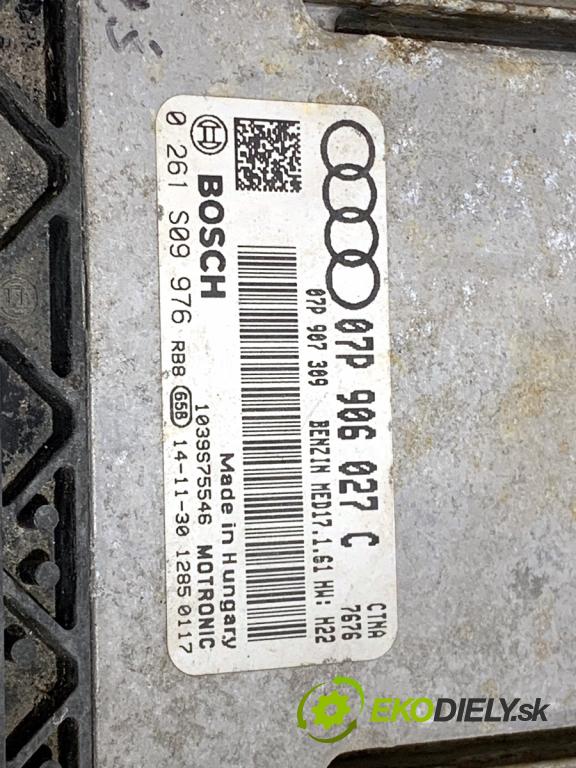 AUDI A8 D4 sedan 2015 368 kW 6.3 W12 quattro 6299 řídící jednotka motora 07P986827C (Řídicí jednotka)